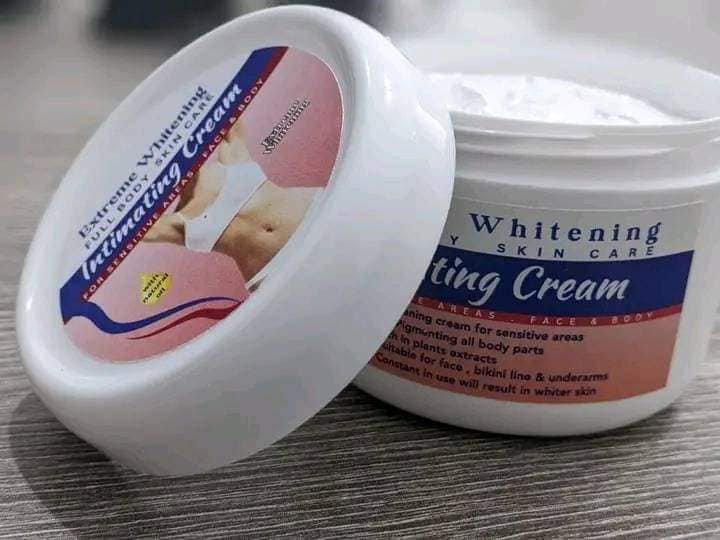 كريم Extreme Whitening للتفتيح والعناية بالبشرة